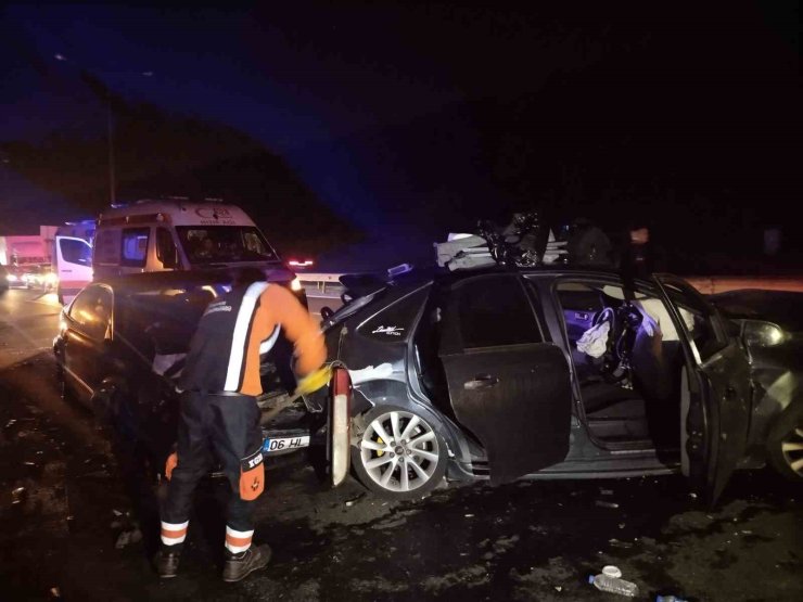 Beykoz’da 5 araçlı zincirleme trafik kazası: 7 yaralı