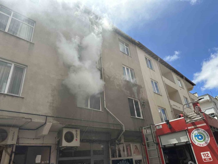 Konut yangını paniğe yol açtı