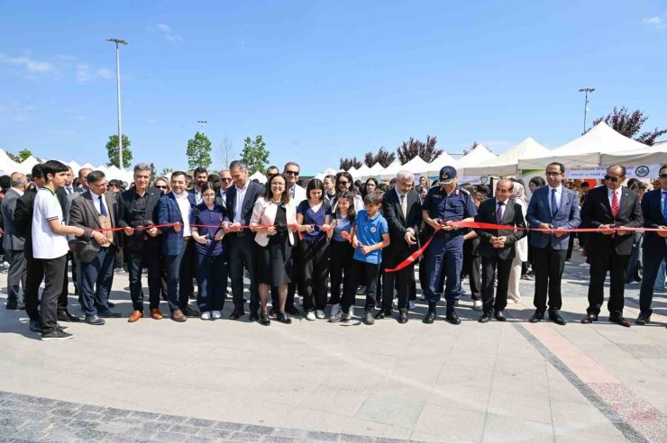 Yalova Mesleki ve Teknik Eğitim Fuarı açıldı