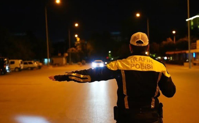 Isparta’da 24 saatte 4 kişi gözaltına alındı, 26 araç trafikten men edildi