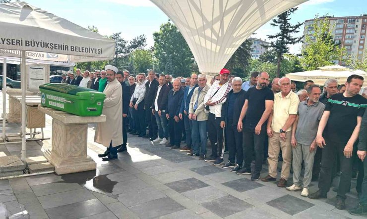 Kayserispor eski teknik direktörünün acı günü