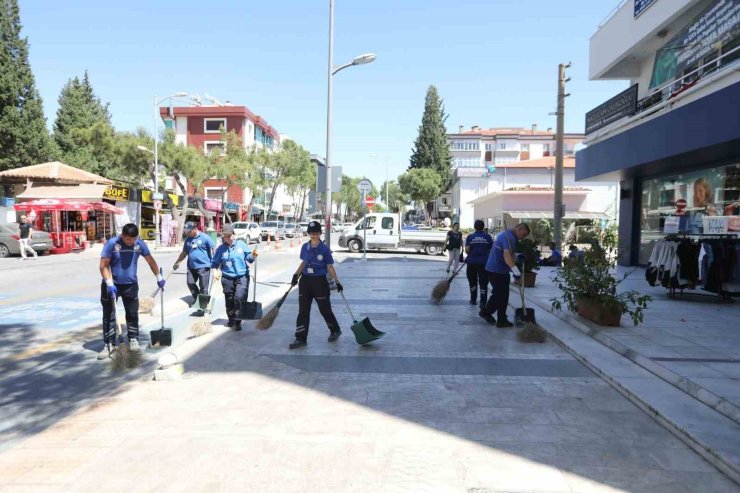 Muğla Büyükşehir Belediyesi’nden 13 ilçede temizlik seferberliği