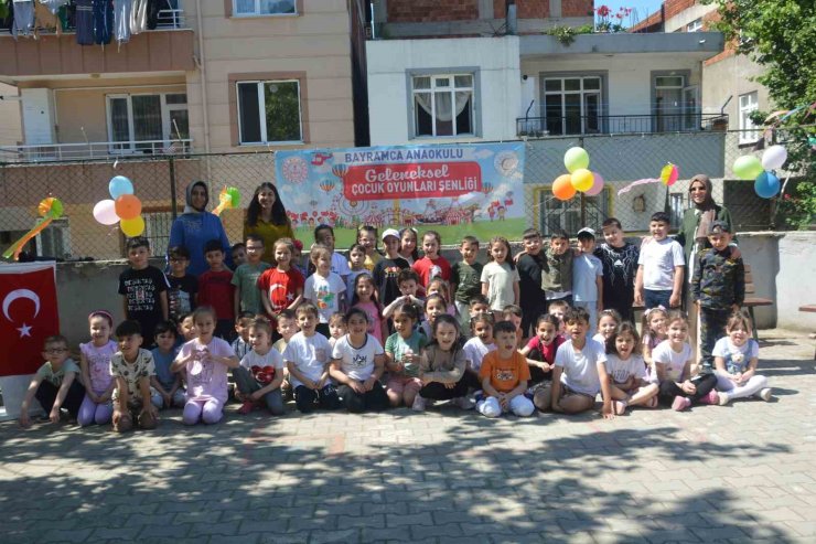 Ordu’da minikler, geleneksel çocuk oyunları şenliğinde doyasıya eğlendi