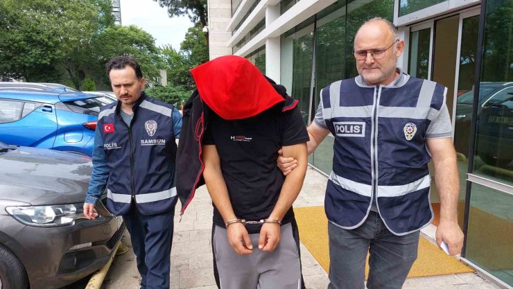 Evine misafirliğe gittiği kadını taciz ettiği iddiasıyla tutuklandı