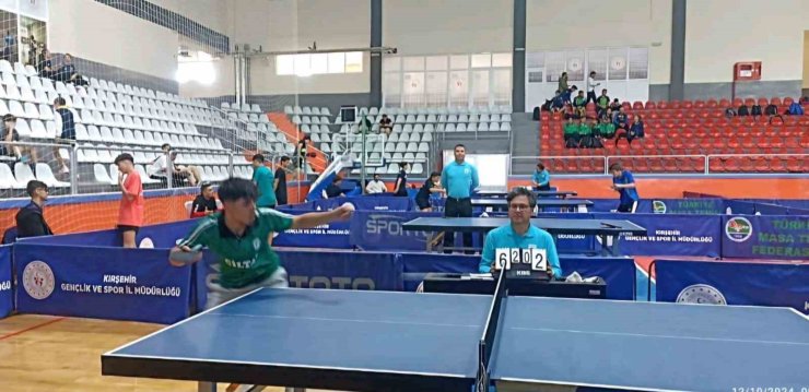 Masa Tenisi Gençler Şampiyonları Başladı