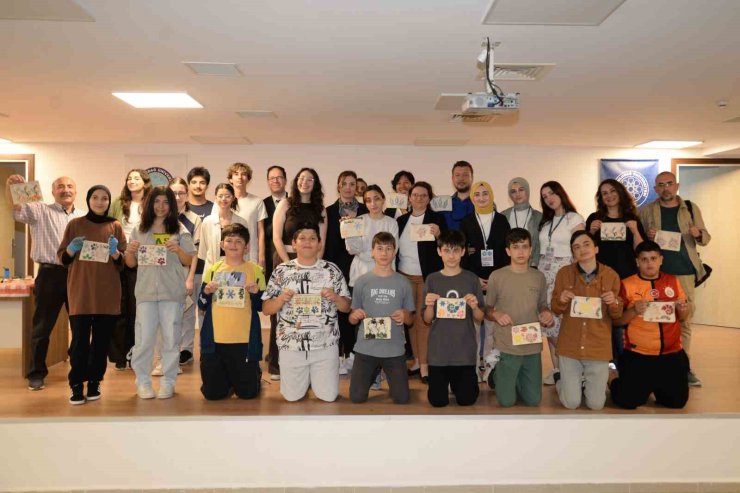 "Senin de Üniversiten" projesinin ilk konukları işitme engelli minikler oldu