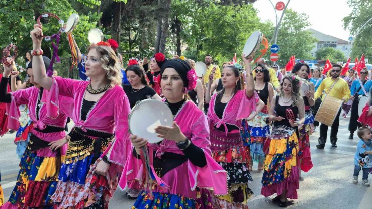 Bartın’da ’Çilek Festivali’ 12 yıl aradan sonra yeniden başladı