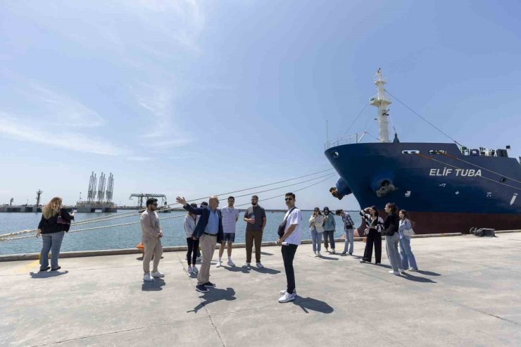 Mersin Kariyer Merkezi, öğrencilere ışık olmaya devam ediyor