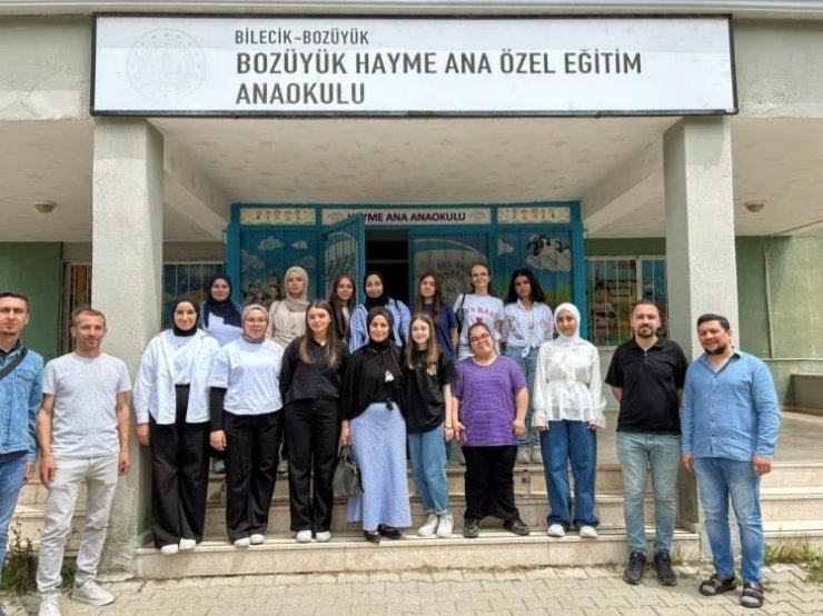 Özel eğitim uygulamalarını yerinde gözlemlediler