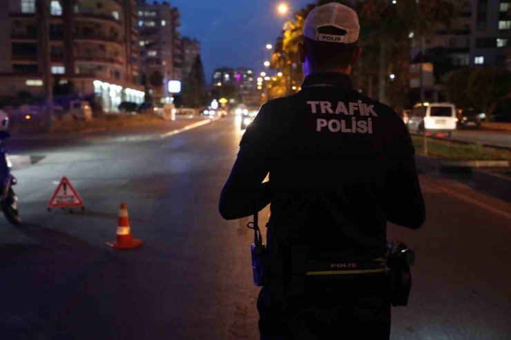 Mersin’de binlerce motosiklet denetlendi, yüzlercesi trafikten men edildi