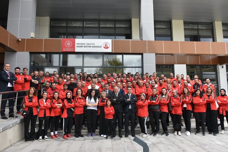 Çakmur, "Sporun mutfağında siz varsınız"