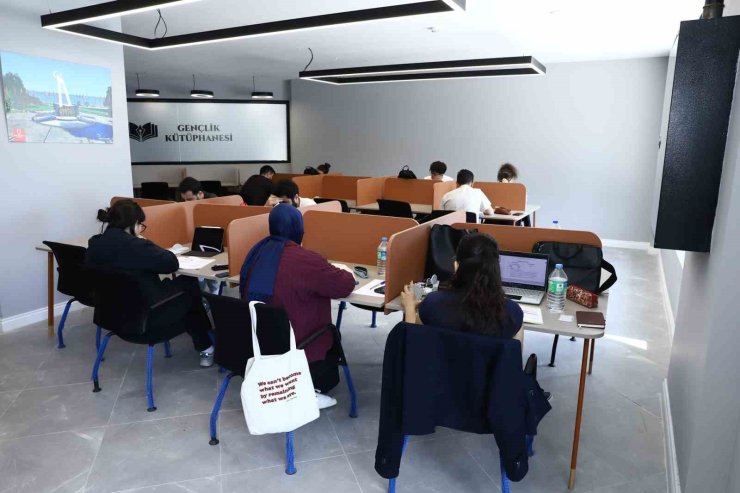 Ordu Gençlik Kütüphanesi, YKS öncesi öğrencilerin kamp merkezi oldu