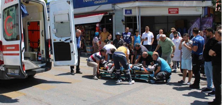 Refüje çarpıp savrulan motosiklet sürücüsü yaralandı