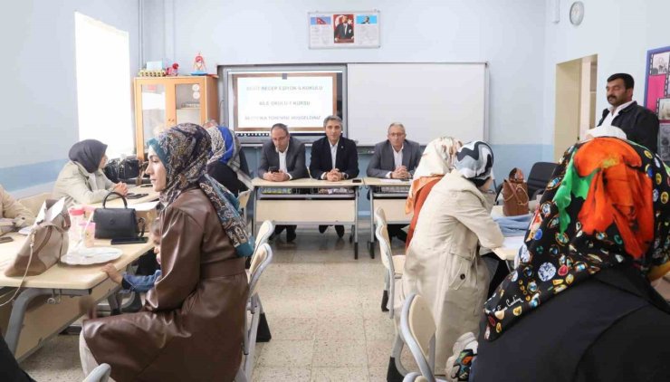 Bayburt’ta ’Aile Okulu’ kurslarına ilgi