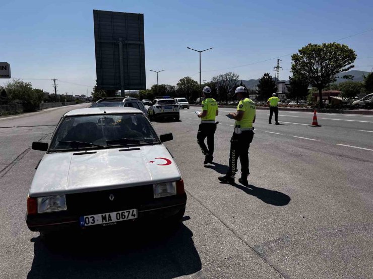 Afyonkarahisar’da Kurban Bayramı öncesi trafik denetimleri arttı
