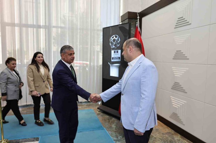 Gülpınar personelleriyle bayramlaştı