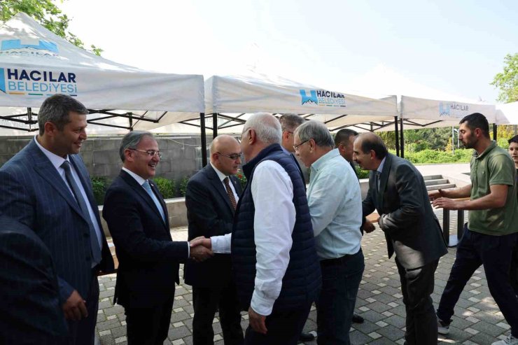 Başkan Özdoğan: "Kurban Bayramı, birlik ve beraberliğimizin en güzel vesilesidir"