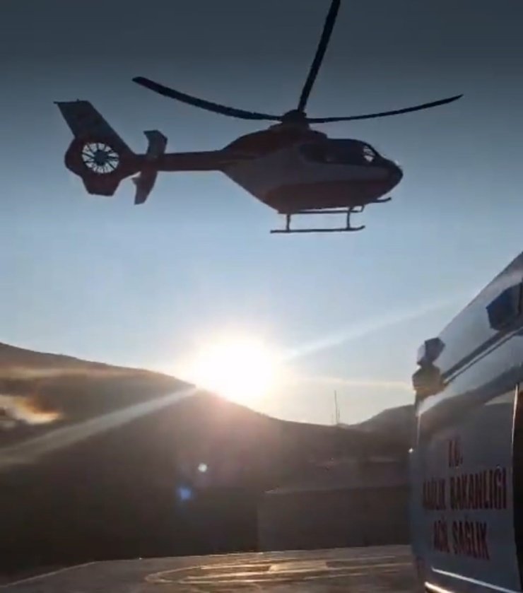 79 yaşındaki hasta için helikopter ambulans havalandı