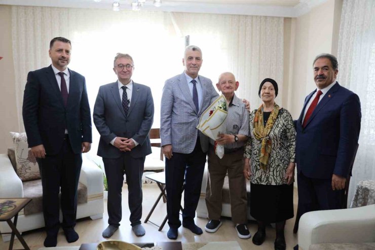 Ticaret Bakanı Bolat, Tekirdağ’da şehit ailesi ve gazileri ziyaret etti