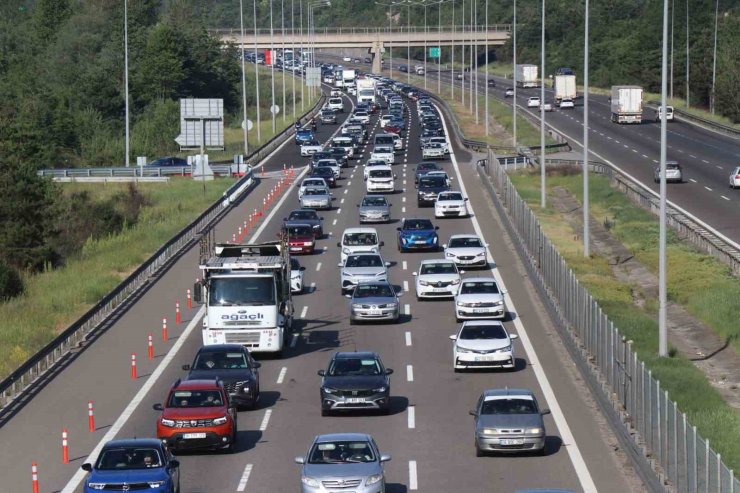 Bolu geçişinde yoğun trafik