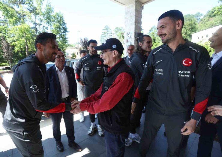 A Milli Takım’dan Aziz Sancar’a ziyaret