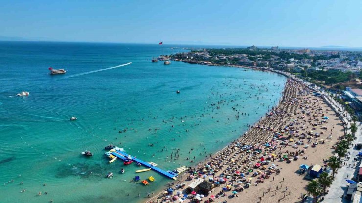 Didim’de bayram yoğunluğu: Sahiller doldu taştı
