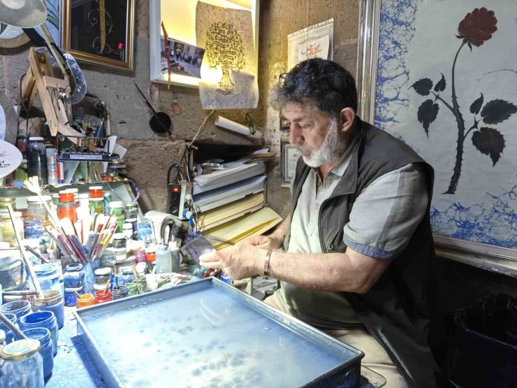 Kayserili Ebru sanatçısı, memleketini Avrupa’da temsil etti