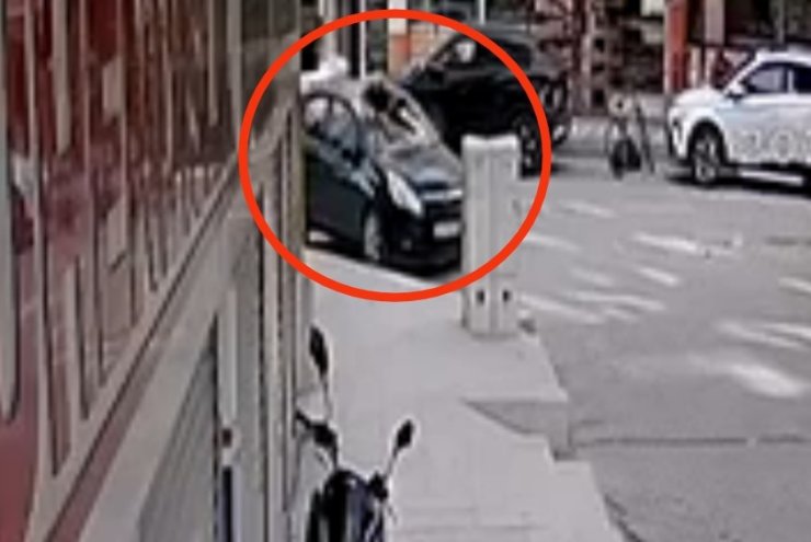 Siirt’te 6 yaşındaki çocuk 5’inci kattan arabanın üstüne böyle düştü