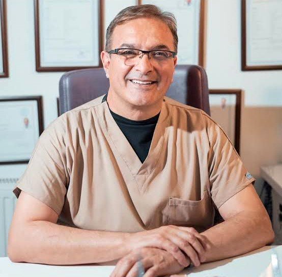 Evinde ölü bulunan doktorun kalp krizinden vefat ettiği belirlendi