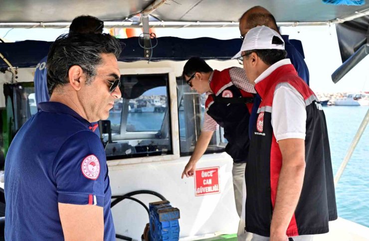 İzmir’de balıkçılara yönelik denetimlerde ceza yağdı