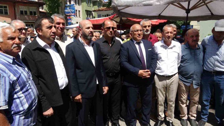 Kütahya’da Çarşamba Pazarı’nın kapatılmak istenmesi tepkiye sebep oldu