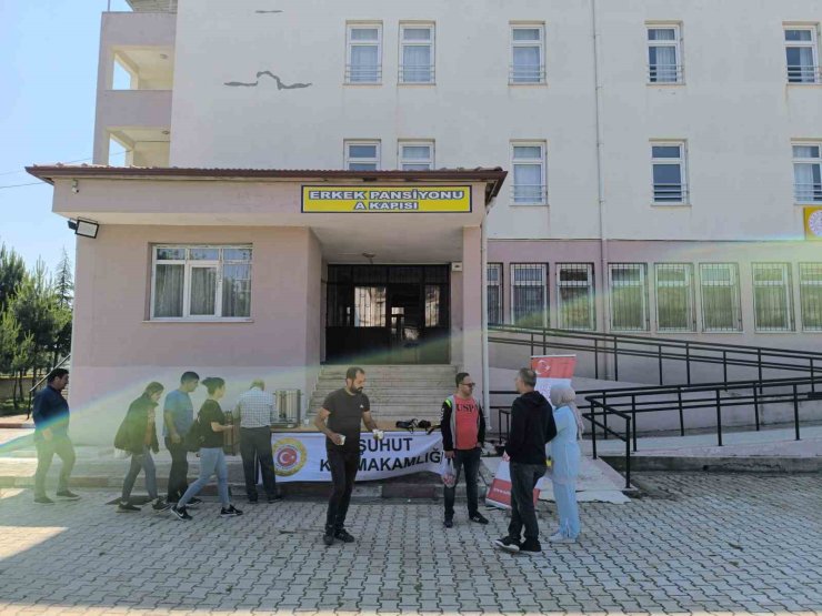 Afyonkarahisar’da LGS 6 bin 730 öğrencinin katılımı ile başladı