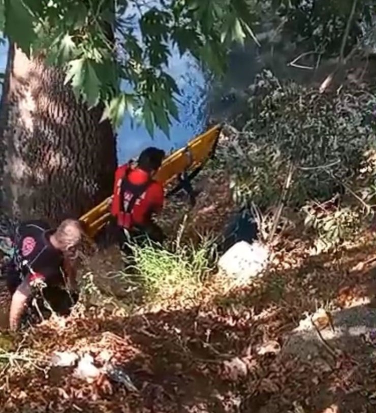 Balık tutarken 15 metreden düştü