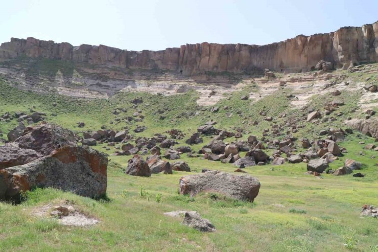Diyadin’in kalbindeki sessizlik; Meya Mağaraları
