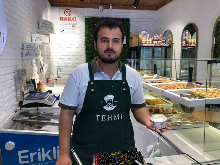 Külahta dondurmaya yeni alternatif; ’İrmik helvalı dondurma’