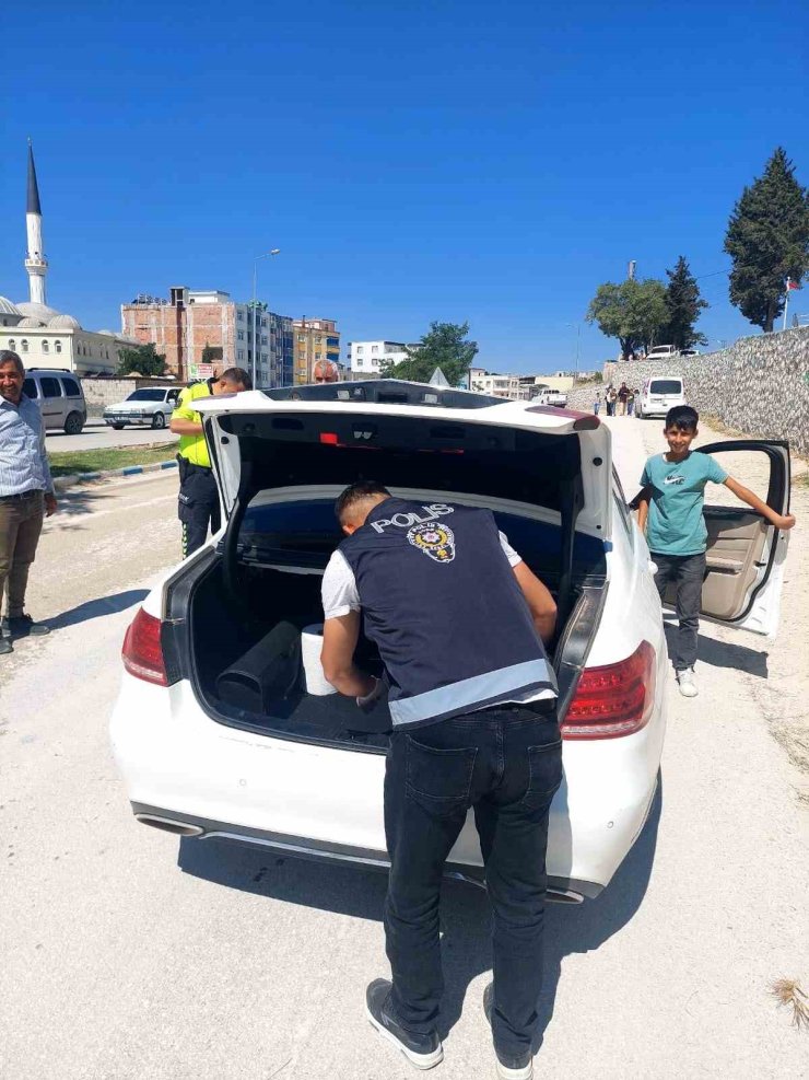 Besni’de şok asayiş uygulaması