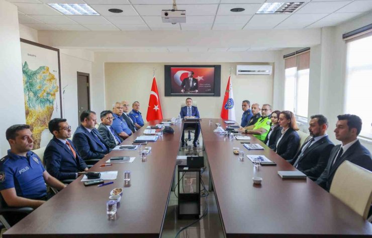 Vali Sözer, güvenlik çalışmaları hakkında bilgi aldı