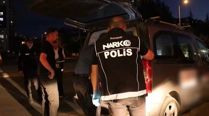 Aranan 7 kişi yakalandı