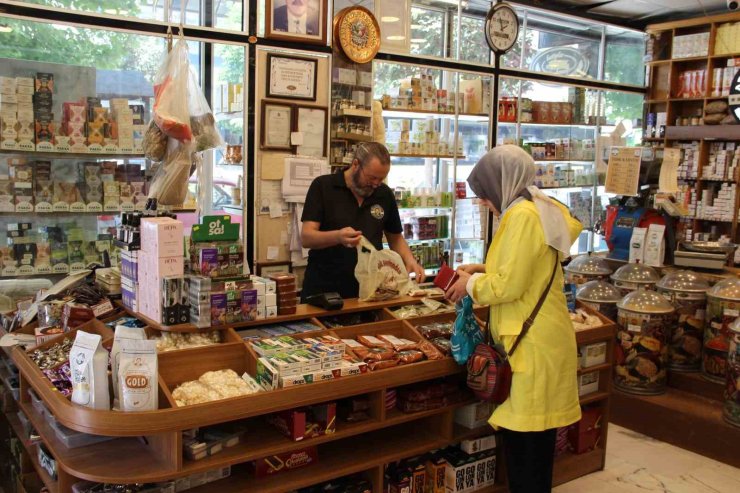 Kene kabusuna karşı doğal kalkan: Vatandaşlar aromatik yağlarla korunmaya çalışıyor