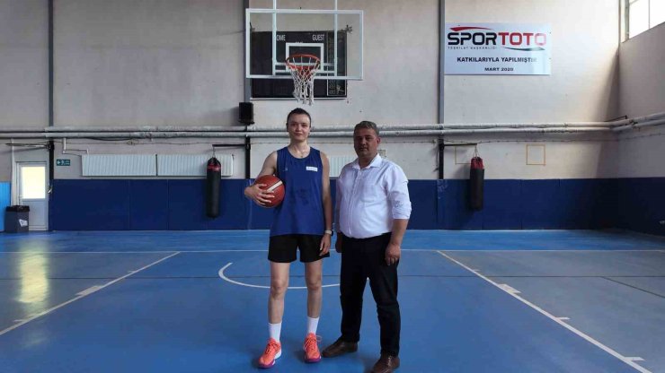 Büşra Akgün, yeni sezona memleketi Gediz’de hazırlanıyor