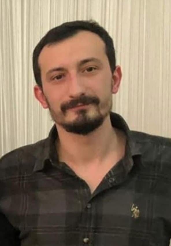 Otomobilin çarptığı motosiklet sürücüsü hayatını kaybetti