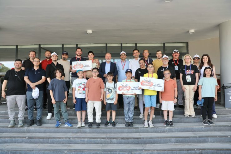 Başkan Çolakbayrakdar: "Çocuklarımızı aileleriyle buluşturacak programları artıracağız"