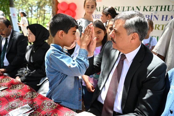 Öğrenciler piknikte buluştu