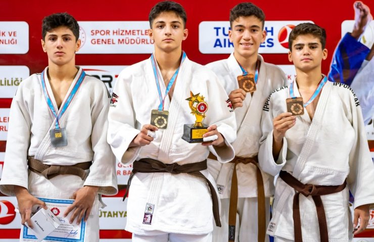 Yunusemreli judocular Kütahya’da Manisa’nın gururu oldu