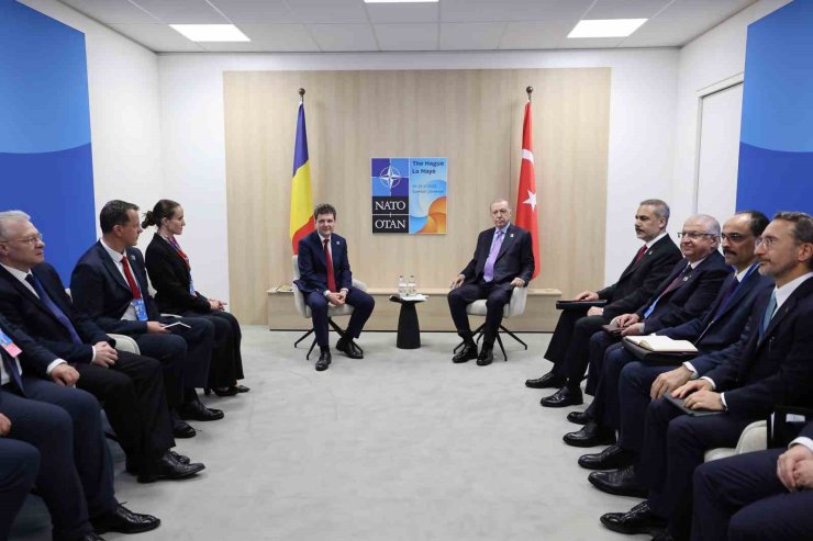 Cumhurbaşkanı Erdoğan, Romanyalı mevkidaşı Nicusor Dan ile görüştü