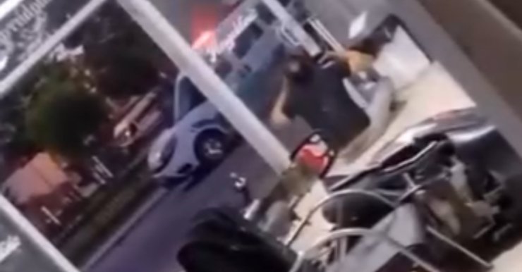 Sakarya’da film sahnelerini aratmayan olay: Polisle çatıştı, bacağından vuruldu