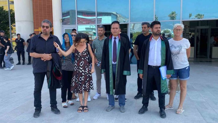 Depremde 14 kişiye mezar olan MCG Towers’un müteahhidi kendini "Binada en kaliteli malzemeleri kullandım" diyerek savundu