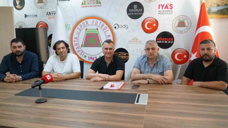Isparta 32 Spor Bülent Akan’a emanet