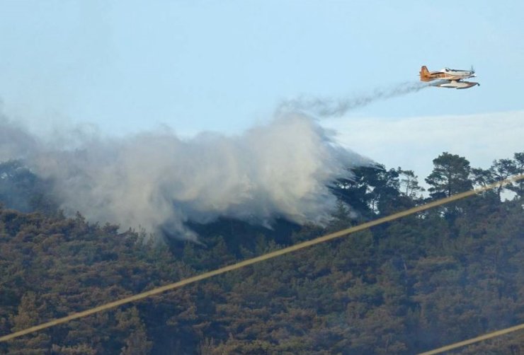 Havran’daki orman yangınında havadan müdahaleye ara verildi