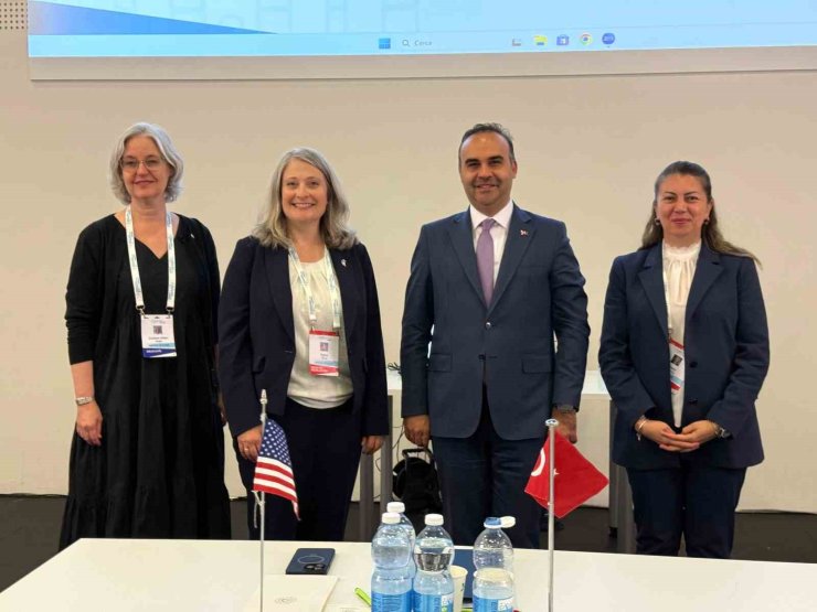 Bakan Kacır: "Antarktika’da kalıcı Türk Bilim Üssü kuracağız"